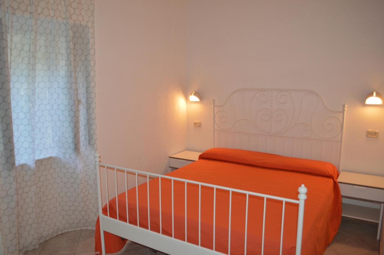 Agriturismo Valle Dei Gelsi ペスキチ エクステリア 写真