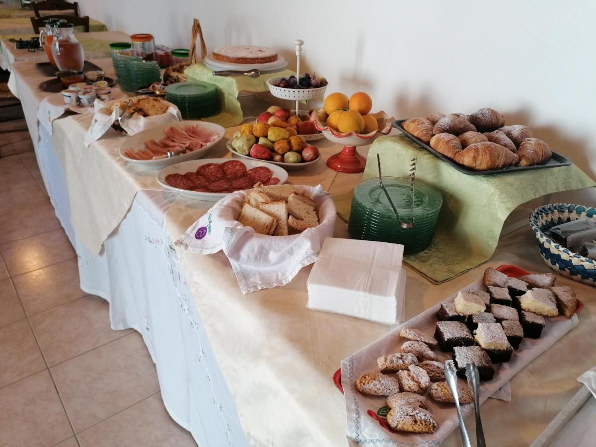 Agriturismo Valle Dei Gelsi ペスキチ エクステリア 写真