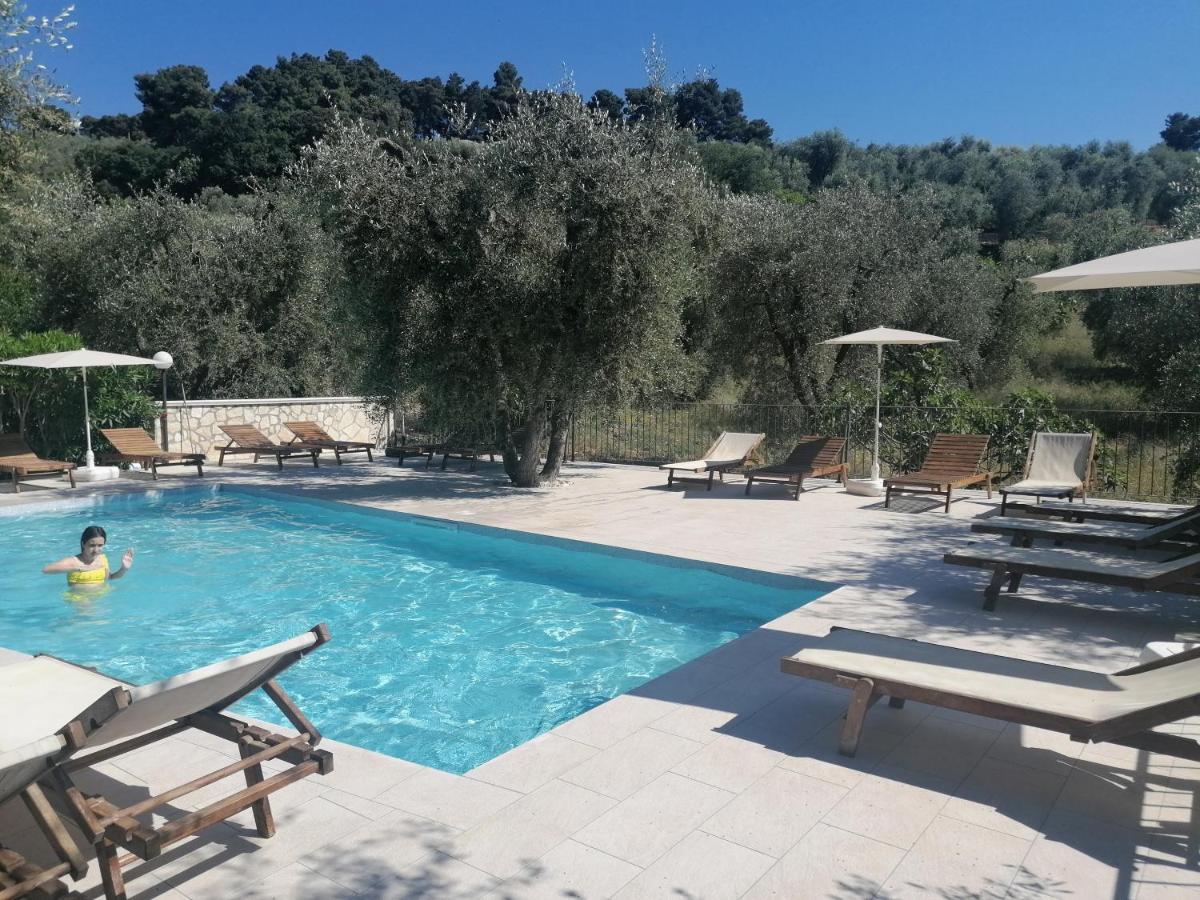 Agriturismo Valle Dei Gelsi ペスキチ エクステリア 写真