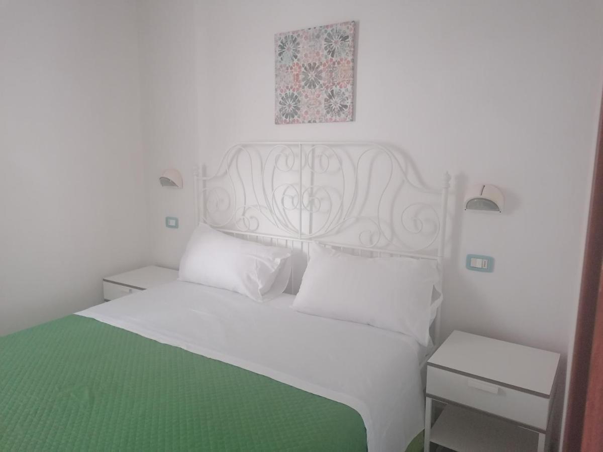 Agriturismo Valle Dei Gelsi ペスキチ エクステリア 写真